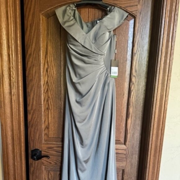 NWT La Femme 26523SC Satin Mother of the Bride Dress Pewter Size 6 - Picture 7 of 8